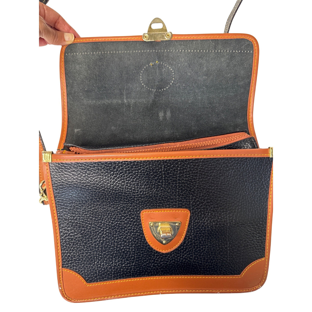 Carina Intl Inc Vintage Black & Tan Waterproof Pebble Leather Satchel Briefcase With Adjustable Strap And Brass Clasp Closure