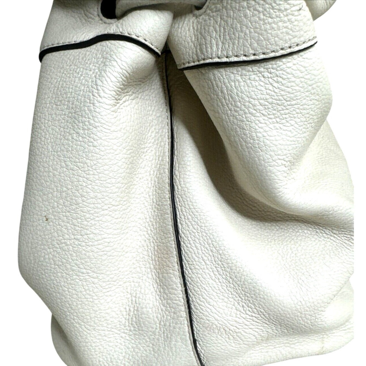 DKNY White Leather Drawstring Shoulder Bag With Tassels