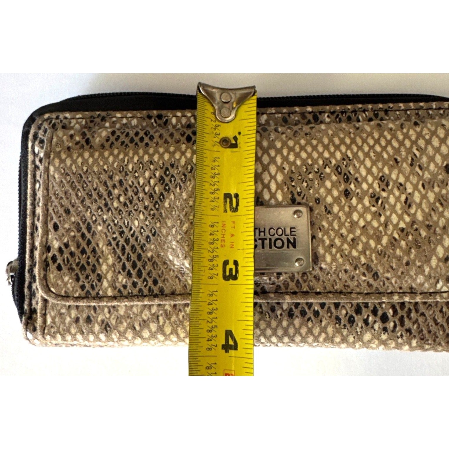 Kenneth Cole Reaction Beige Snake Print Wallet