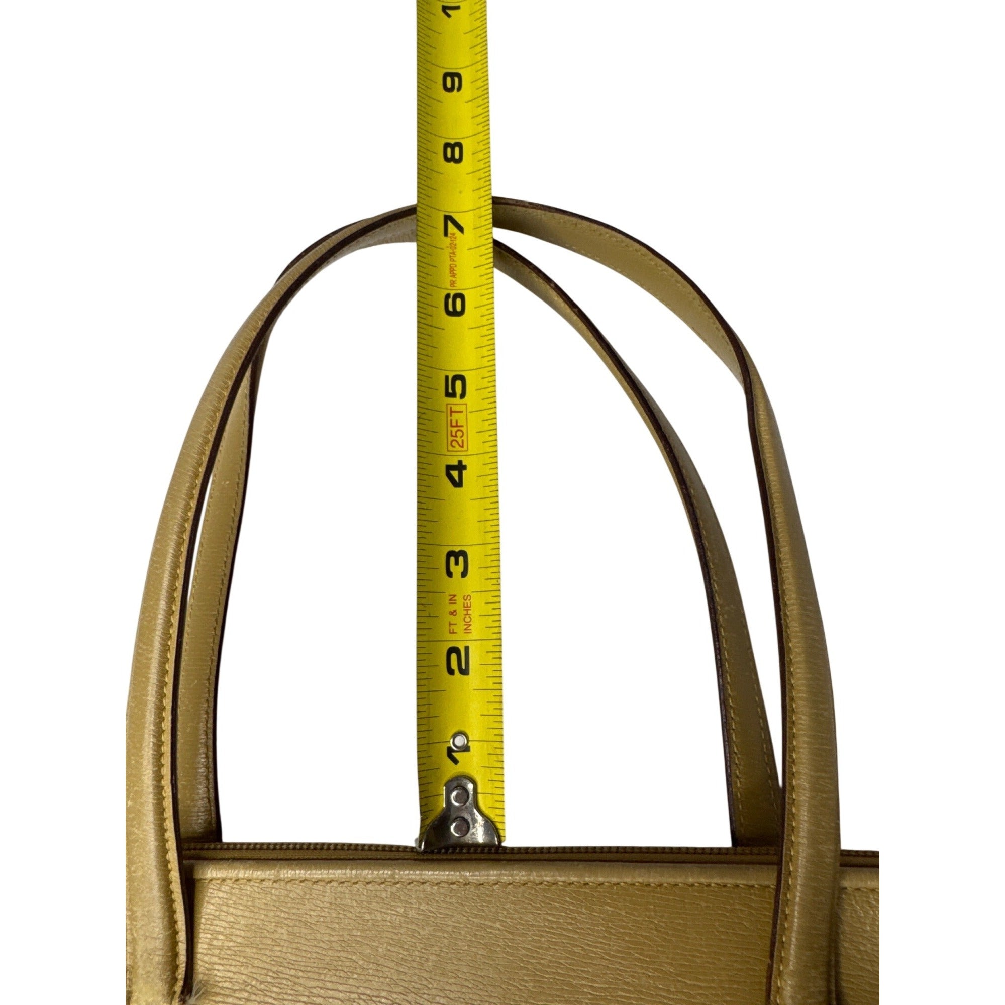 Gucci Beige Leather Tote Bag With Double Handles & Zipper Closure