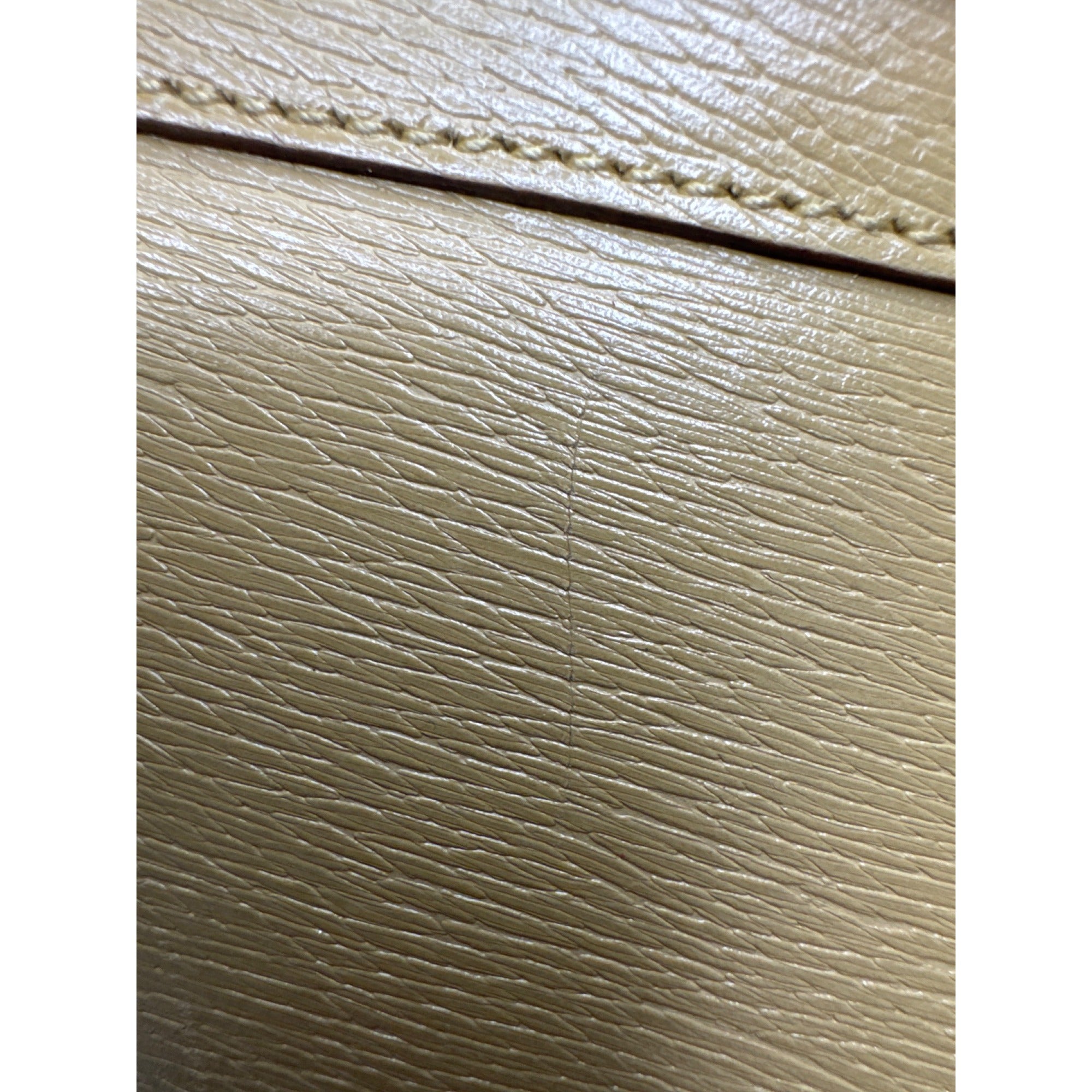 Gucci Beige Leather Tote Bag With Double Handles & Zipper Closure