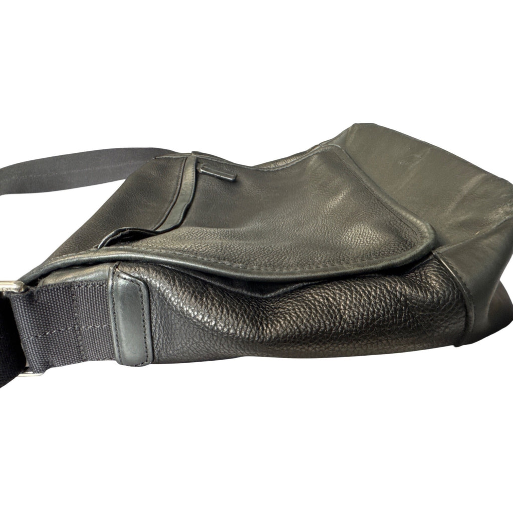 Coach Black Leather Messenger Bag With Adjustable Strap & Zip Pocket
