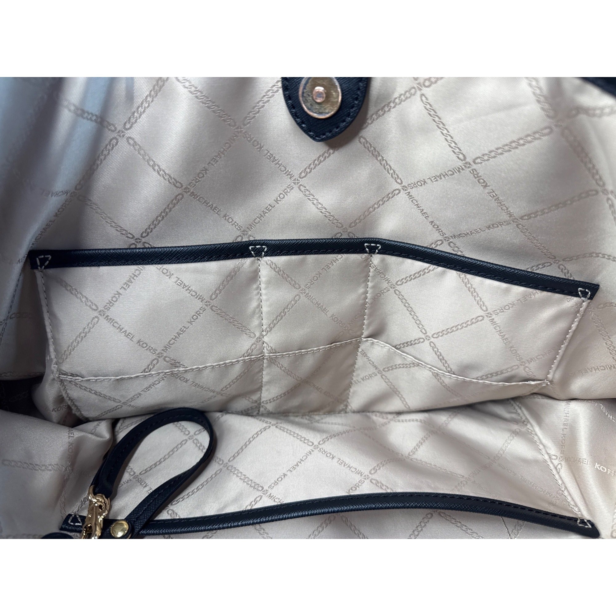 Michael Kors Large Tote Bag Cream & Black With Gold Logo Accents