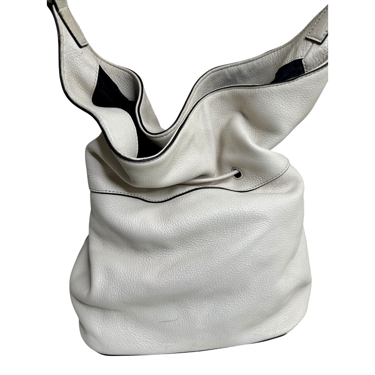 DKNY White Leather Drawstring Shoulder Bag With Tassels
