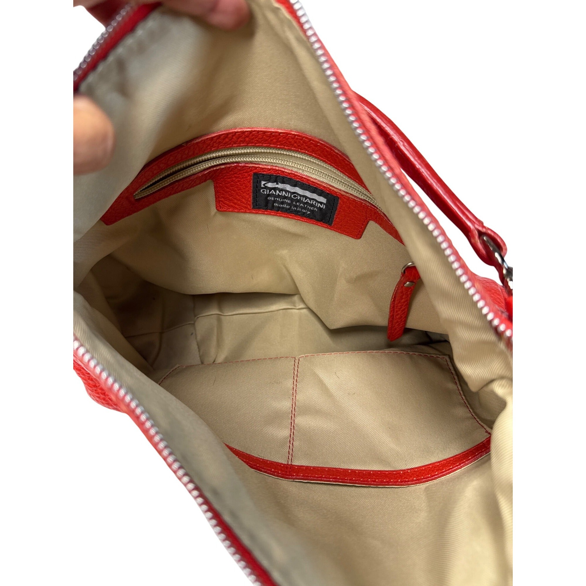 Gianni Chiarini Red Leather Shoulder Bag With Zipper & Detachable Strap - Chic Everyday Style