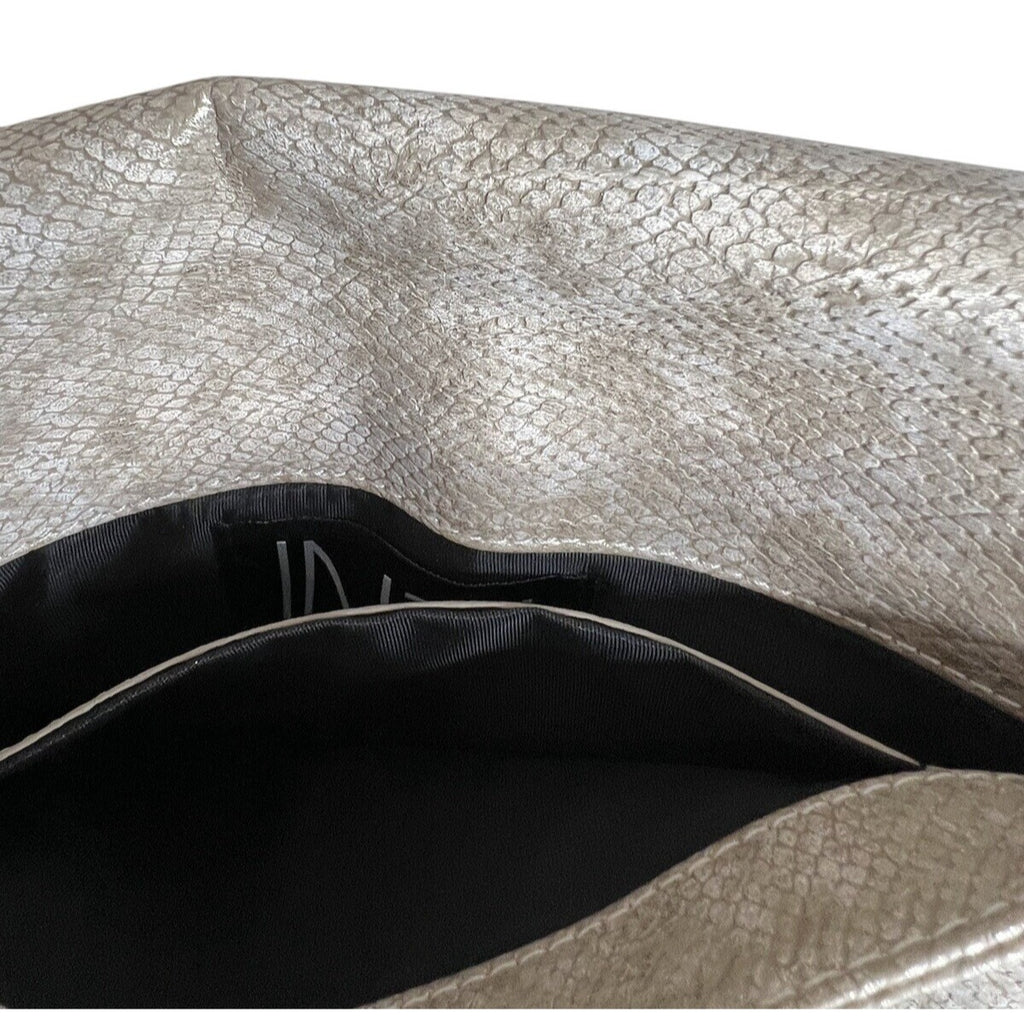 Inzi Silver Metallic Faux Snakeskin Clutch With Chain Trim & Wristlet