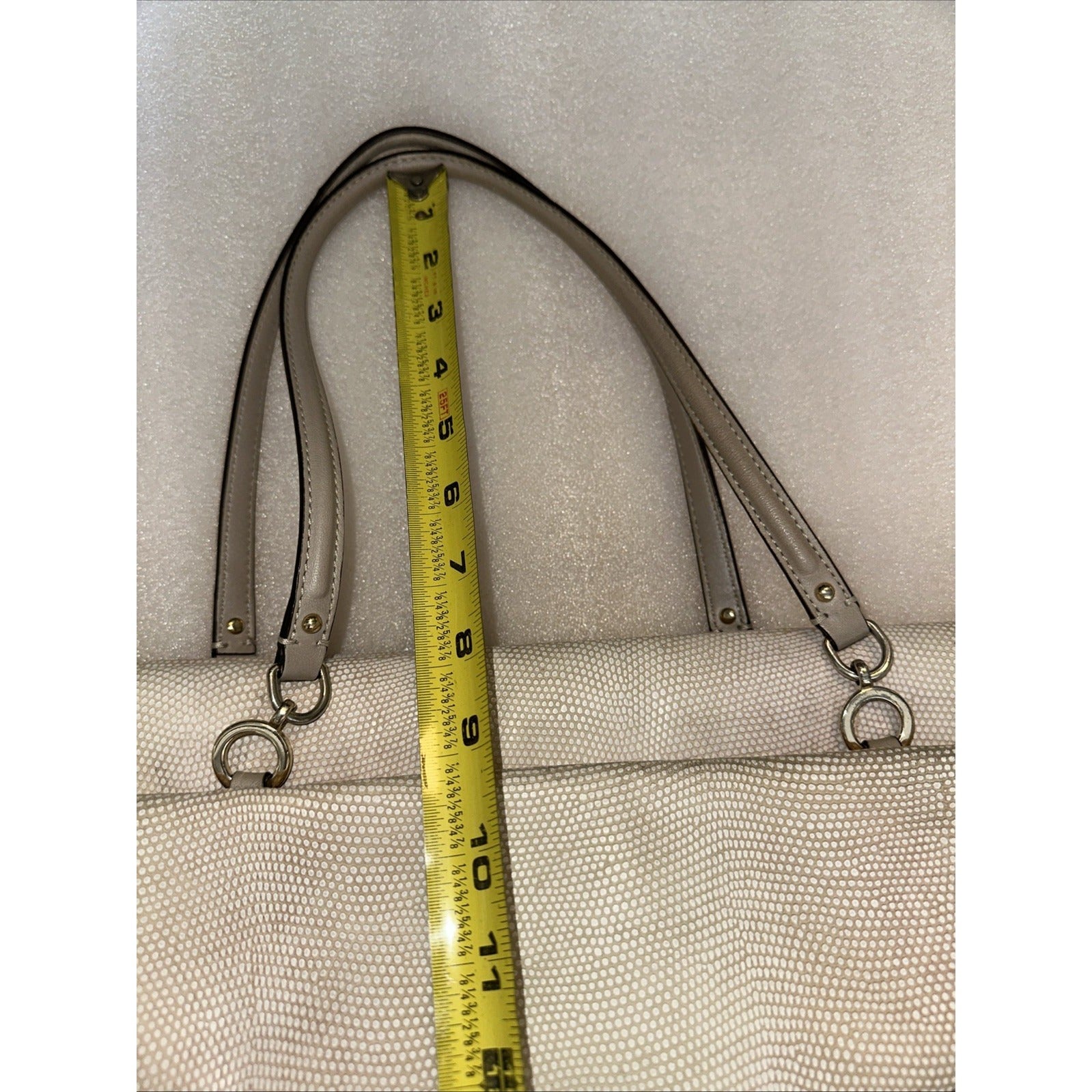 Coach White Leather Textured Shoulder Bag With Gold Turnlock & Double Handles